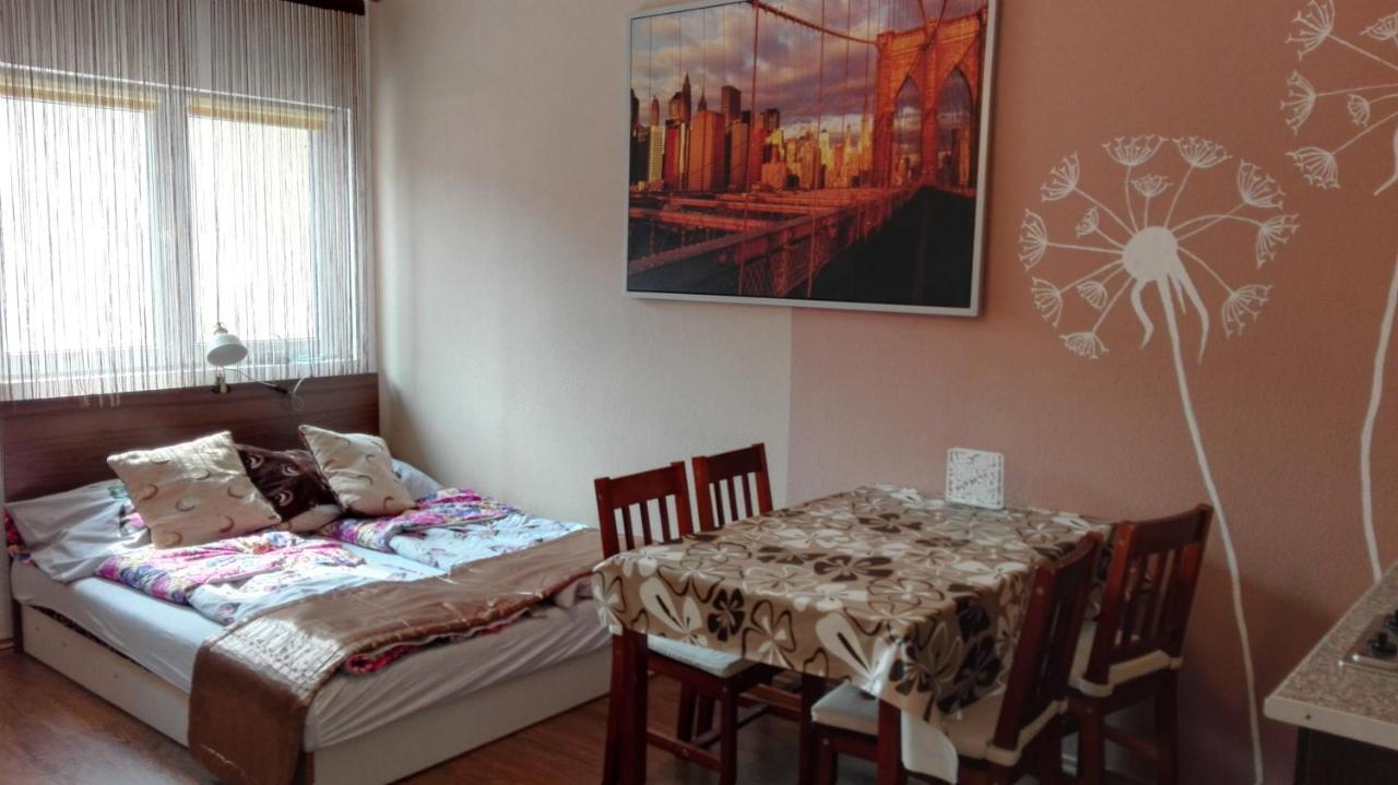 Sunshine Apartman Apartment Siofok Exterior photo