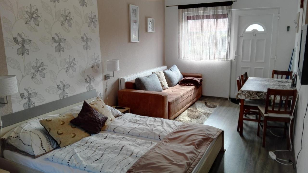 Sunshine Apartman Apartment Siofok Exterior photo